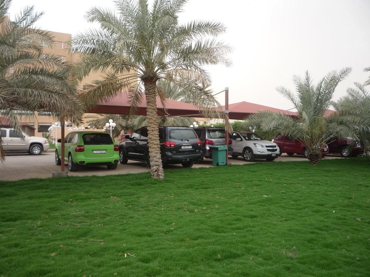 Hofuf Hotel Эль-Хаса Экстерьер фото