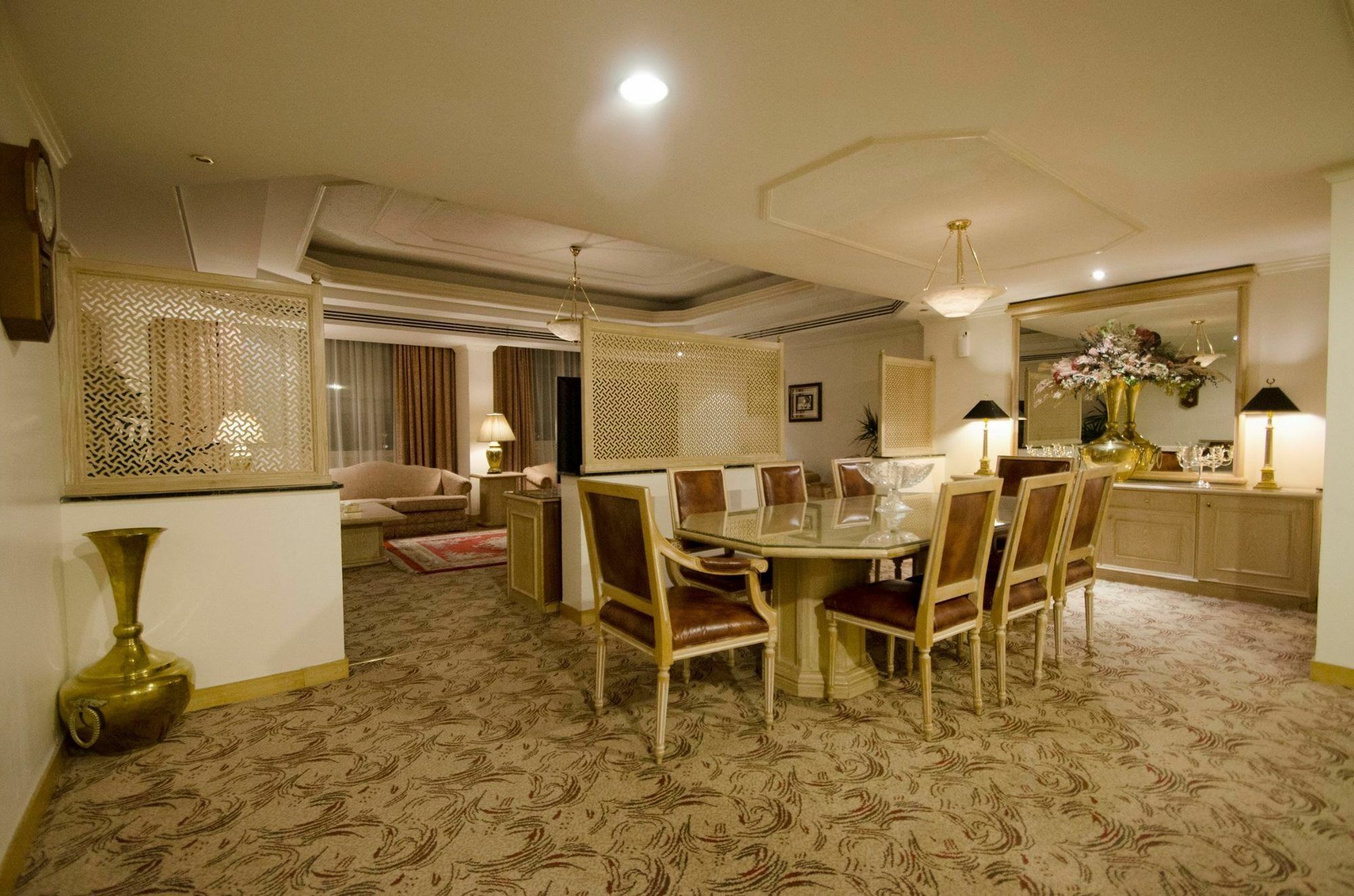 Hofuf Hotel Эль-Хаса Экстерьер фото
