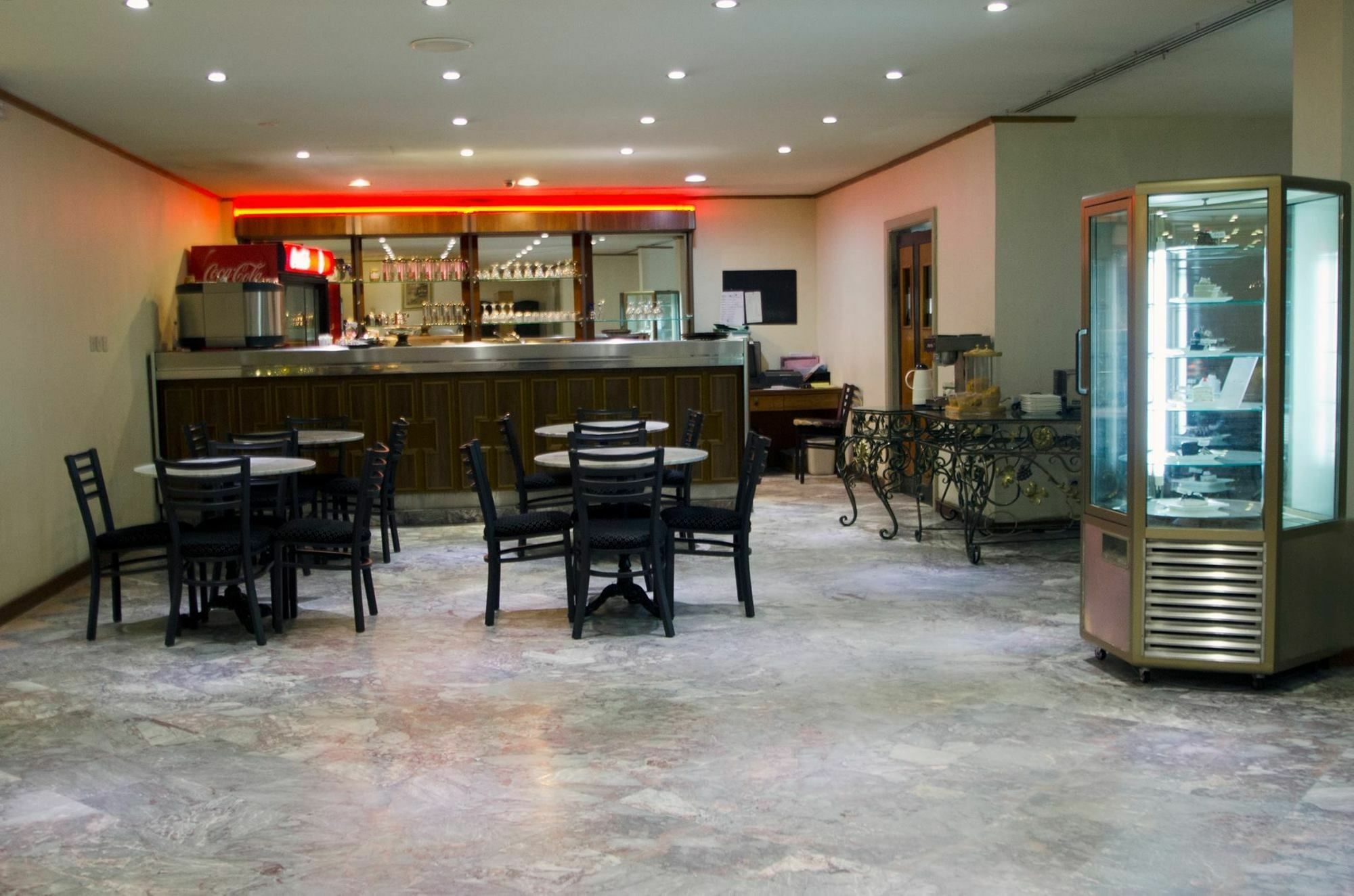 Hofuf Hotel Эль-Хаса Экстерьер фото